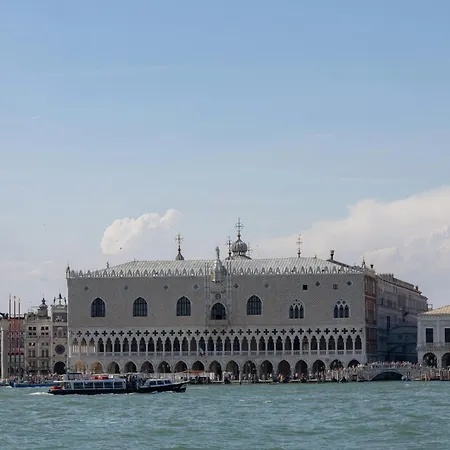 San Marco Loft Apartment Venedig